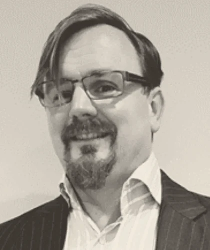 Richard M Holmes